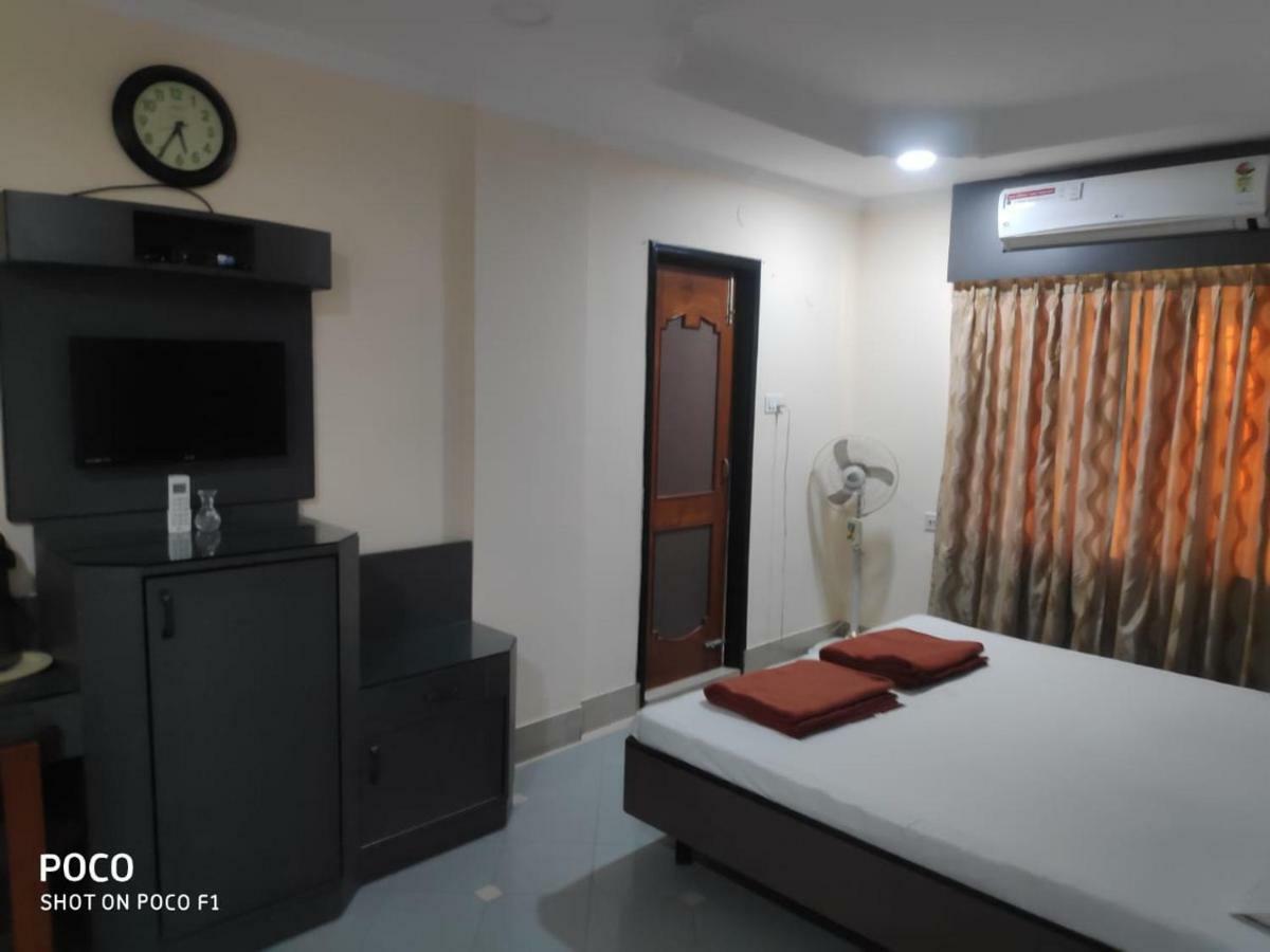 Saraswati Retreat Hotel Bhubaneswar Buitenkant foto